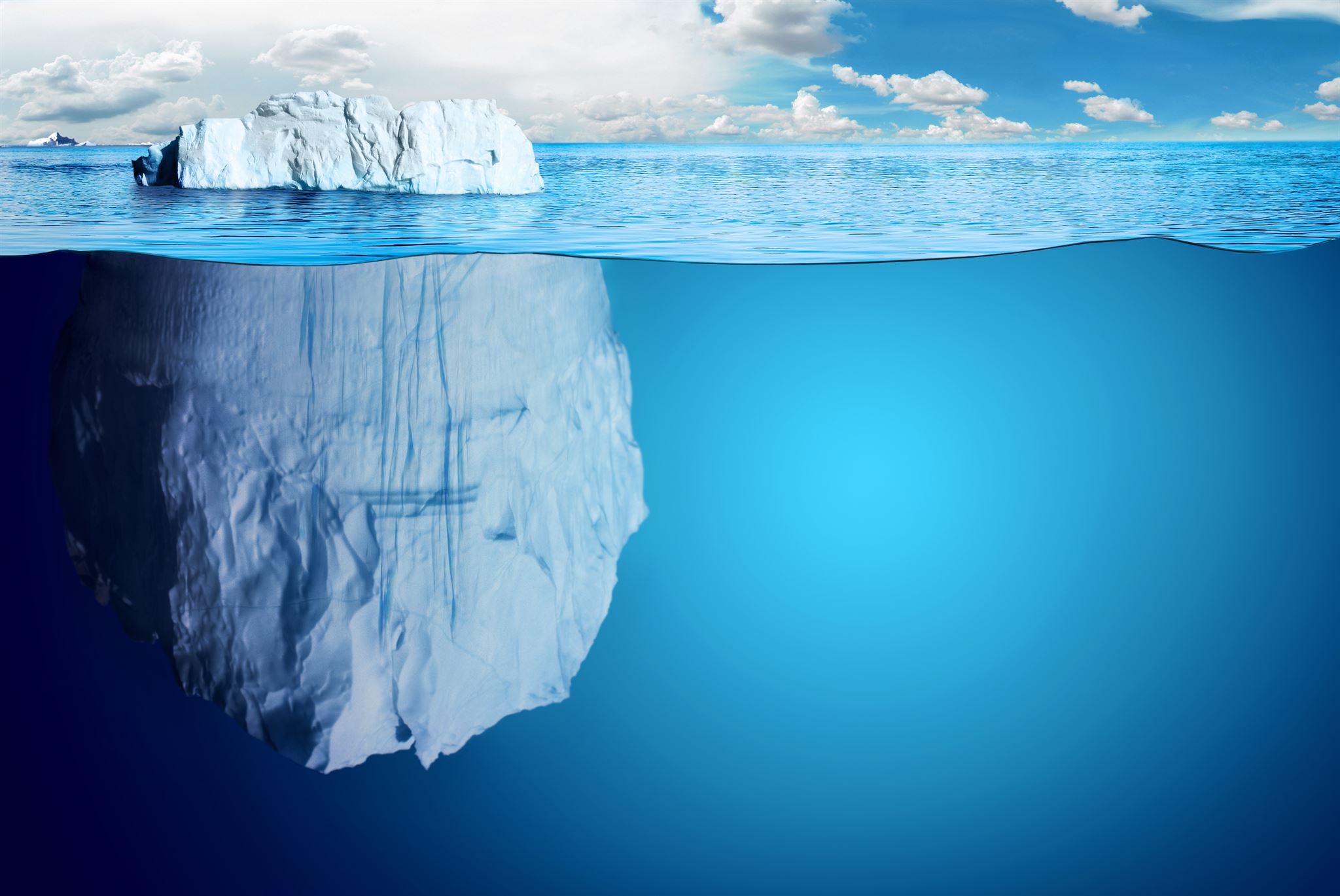 Underwater-view-of-a-floating-iceberg